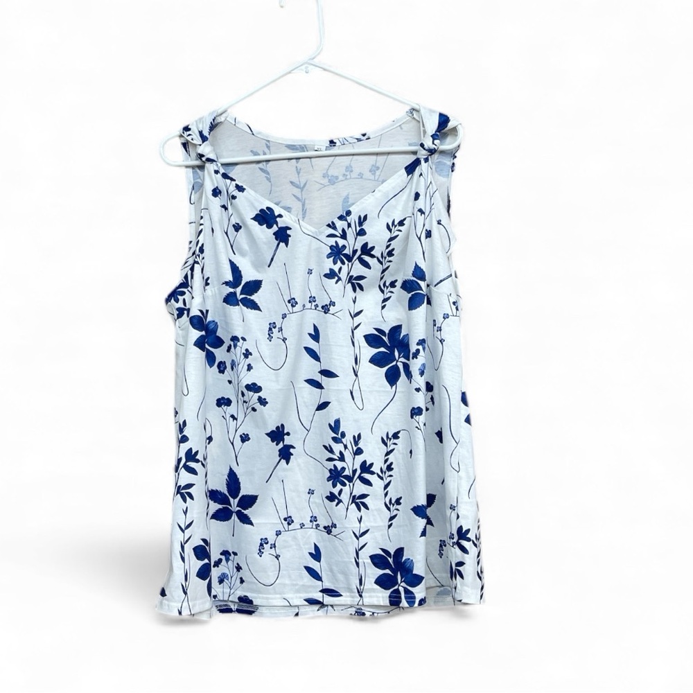 Elegant Blue Floral Women's Tank Top